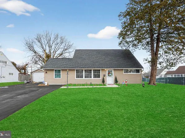 45 Indian Creek Entry, Levittown, PA 19057