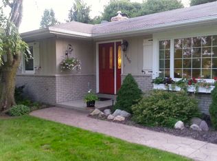 9150 Warner Rd, Saline, MI 48176