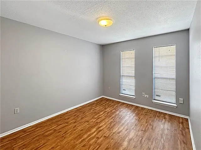 213 Chess Dr — Photo 9