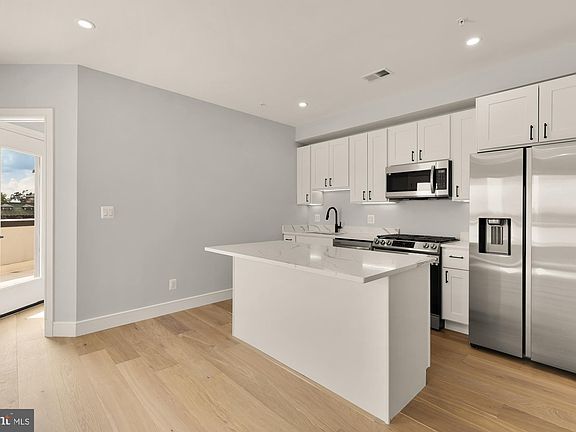 2nd image of 3215 Mount Pleasant St NW #403