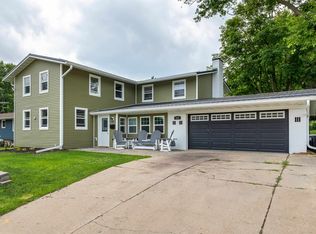 210 S Lindsey St, Dodgeville, WI 53533
