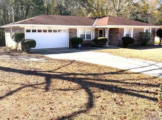 1811 Fairfield Dr, Dothan, AL 36303