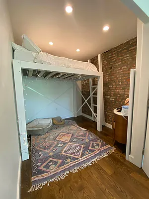 Rented by FirstService Realty (legacy) | media 11