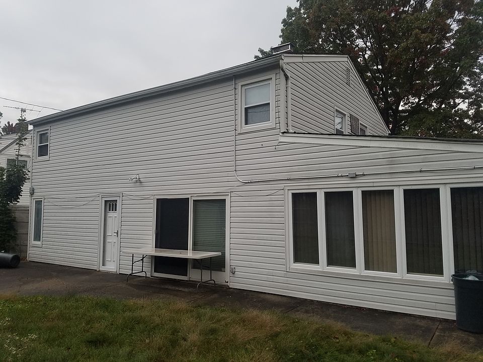 1st image of 149 Twin Ln N