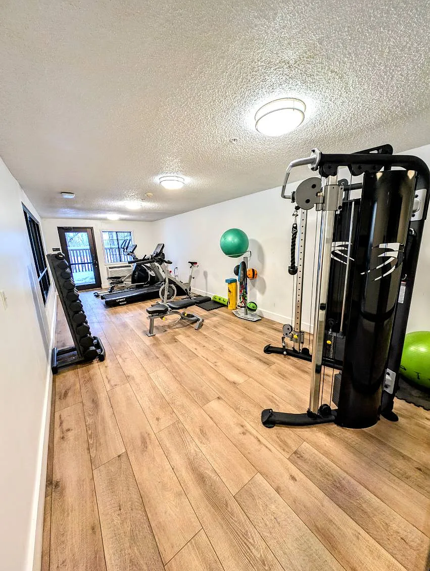 Building Photo - Oxbow Apartments