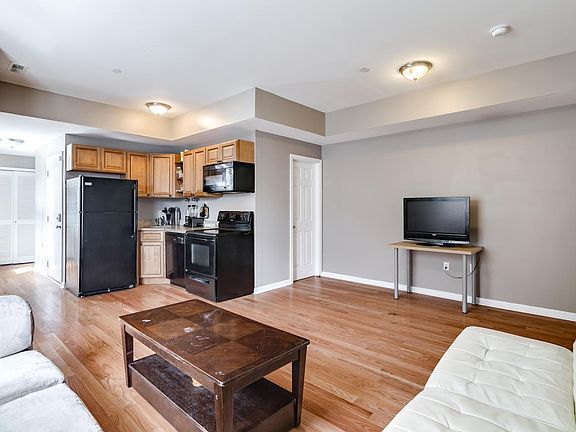 2nd image of 1511 W Susquehanna Ave APT C
