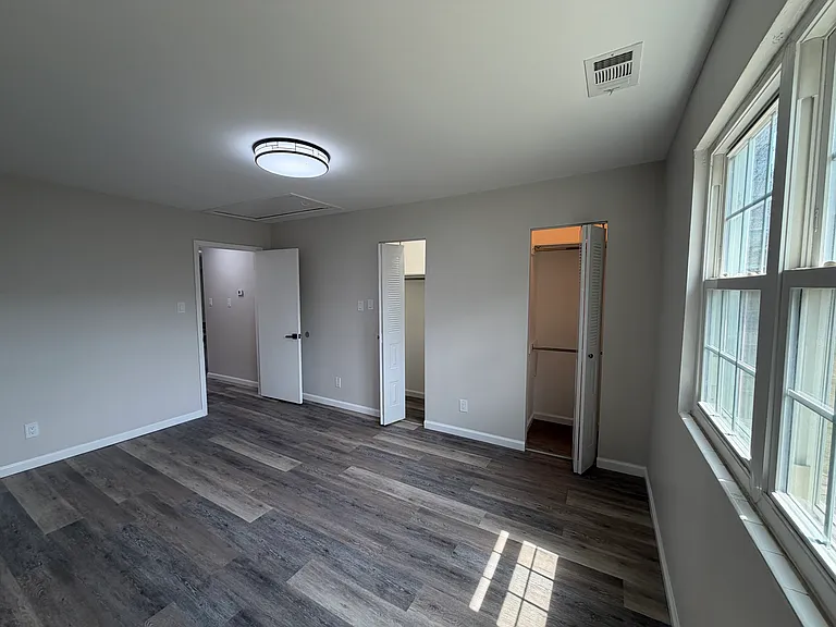 1294 Cooper St #D10 — Photo 8