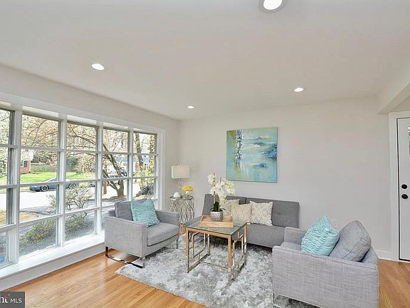 4th image of 2608 Pioneer Ln