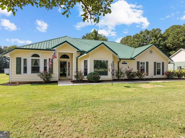 95 Firethorne Dr, Newnan, GA 30265