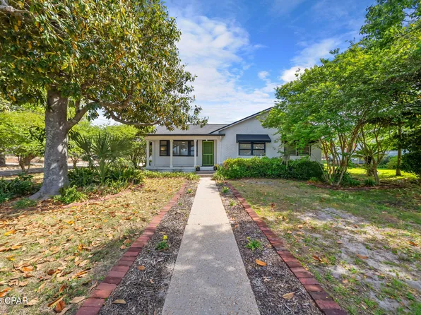 301 Bunkers Cove Rd, Panama City, FL 32401