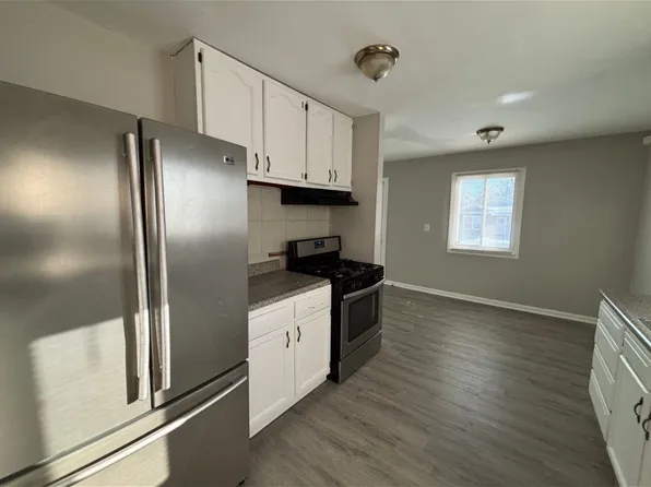 811 Melrose Ave, Pontiac, MI 48340