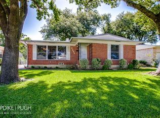 9208 Lindaro Ln, Dallas, TX 75228