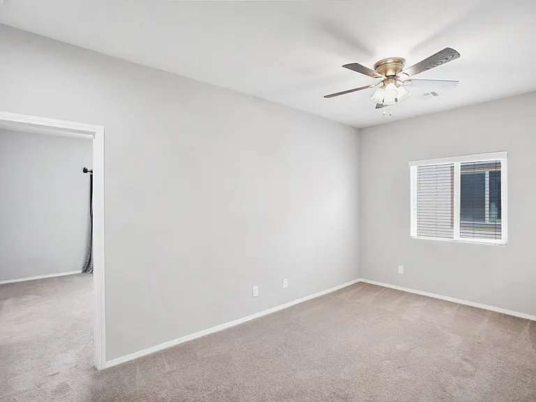 7416 Amesbury St — Photo 24
