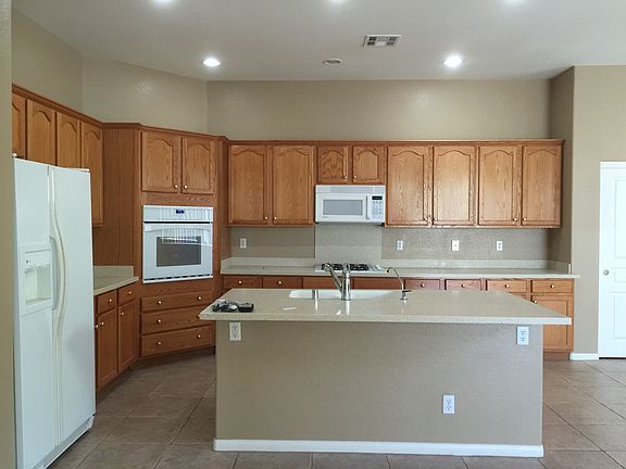 5th image of 10562 Ettenmoor Ave