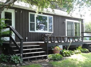 12110 Mentzer Trl, Lindstrom, MN 55045