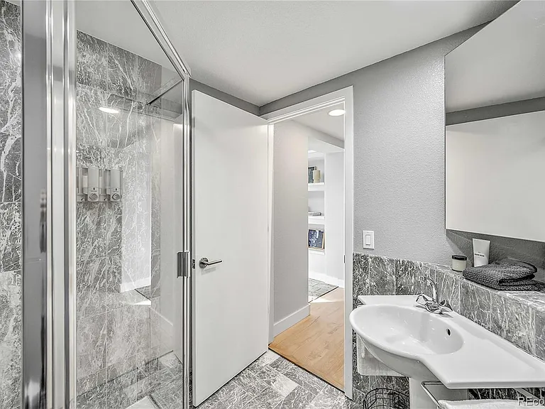 4815 E 6th Avenue Pkwy — Photo 18