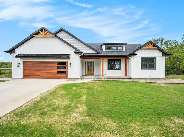 1821 Sienna St, Kalamazoo, MI 49009