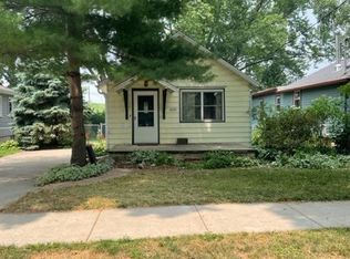 2546 Hoard St, Madison, WI 53704