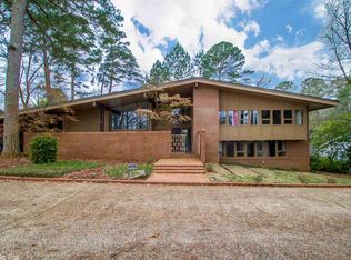 4 Sunset Dr, Cammack Village, AR 72207