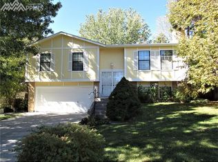4735 W Old Farm Cir, Colorado Springs, CO 80917