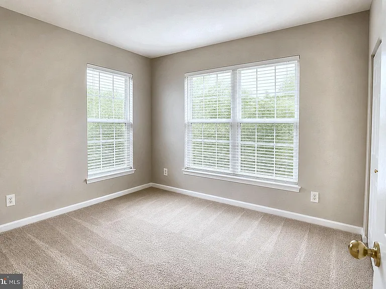 25340 Lake Mist Sq #301 — Photo 15