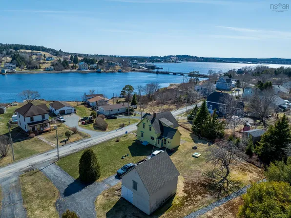 210 N Side Rd, Riverport, NS B0J 2W0