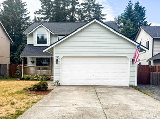 745 Riverside Ln E, Eatonville, WA 98328
