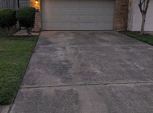 10614 Sandpiper Dr, Houston, TX 77096