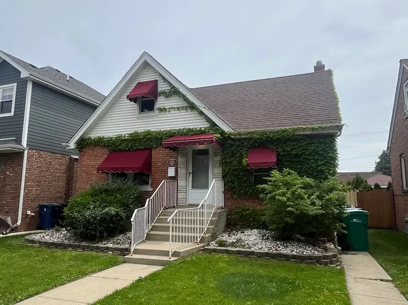 10029 S Trumbull Ave, Evergreen Park, IL 60805