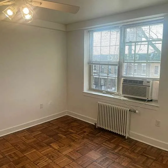 931 Longfellow St NW #201 — Photo 12