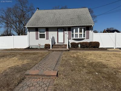 65 Heathcote Road, Lindenhurst, NY, 11757