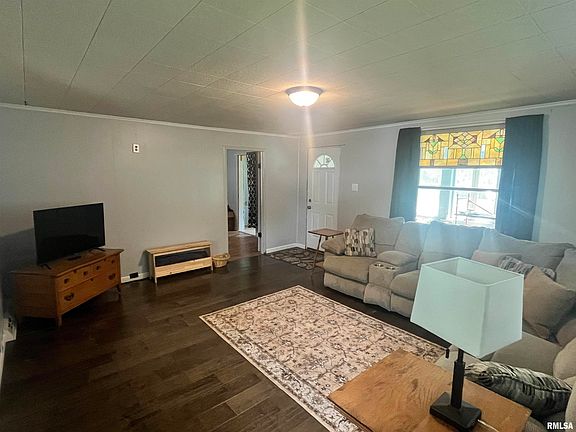 5th image of 513 N Dye St
