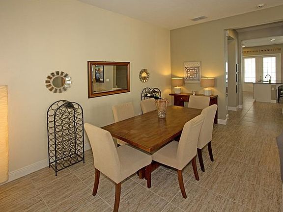 4th image of 736 Lobelia Dr