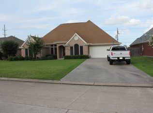 1311 S 17th St, Nederland, TX 77627