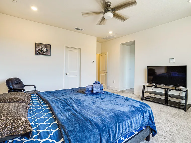 5727 Tournament Ct — Photo 8