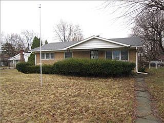 1st image of 5837 E 19th St