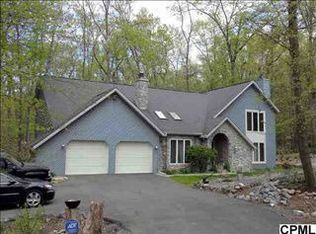 1364 Kuhn Rd, Boiling Springs, PA 17007