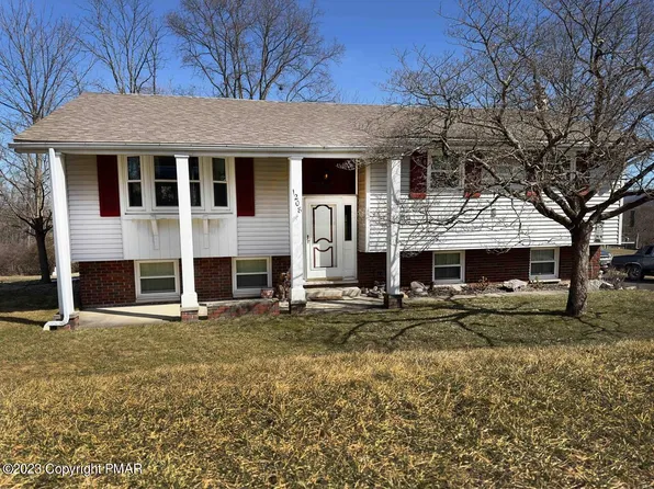 1208 Greenwood Rd, Stroudsburg, PA 18360