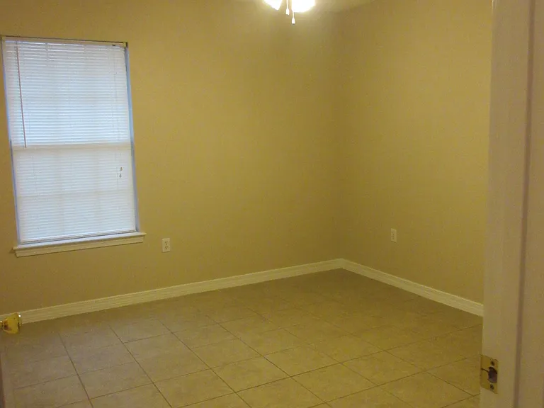 Niceville Ave — Photo 13