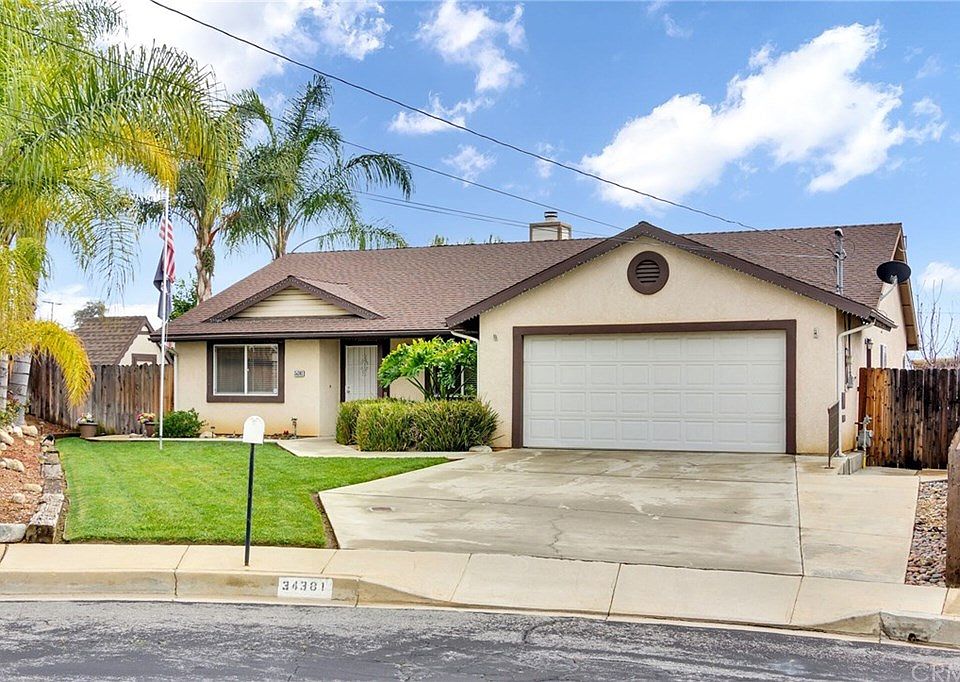 1st image of 34381 Pecan Ave