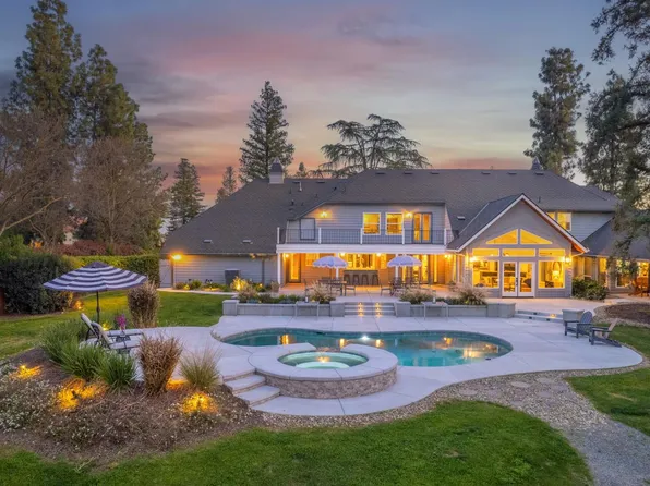 2649 Heritage Ave, Clovis, CA 93619