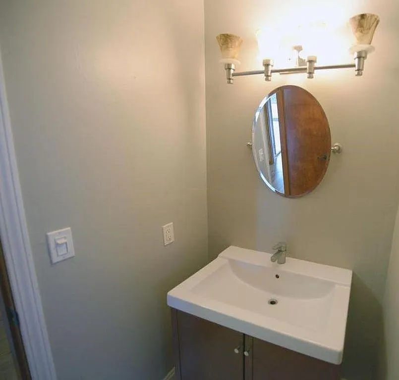 3 bed, 1362 sqft, $1,750 — Photo 4