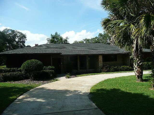 1st image of 800 De La Bosque