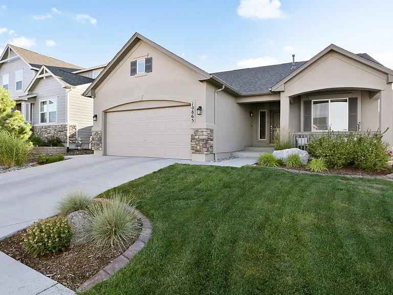 10865 Echo Canyon Dr — Photo 2