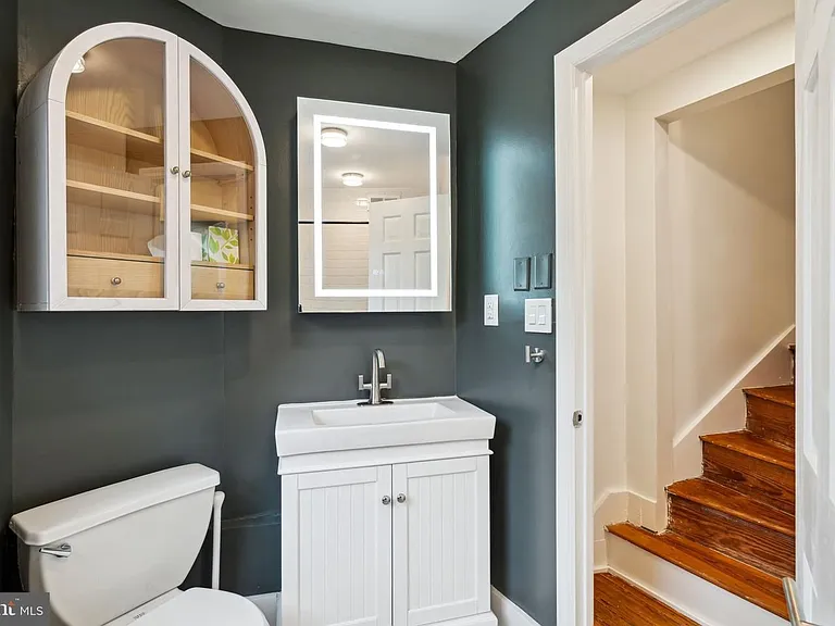 136 Carpenter St #C — Photo 16