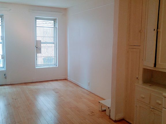 4th image of 54 E 1st St APT 3B