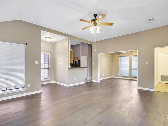 4th image of 709 Westwind Ln