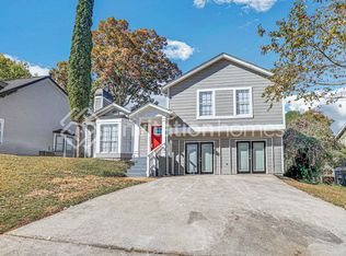 2071 W Morgans Bluff Ct, Lithonia, GA 30058