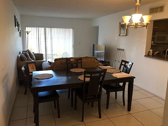 4th image of 9711 Fontainebleau Blvd #D102