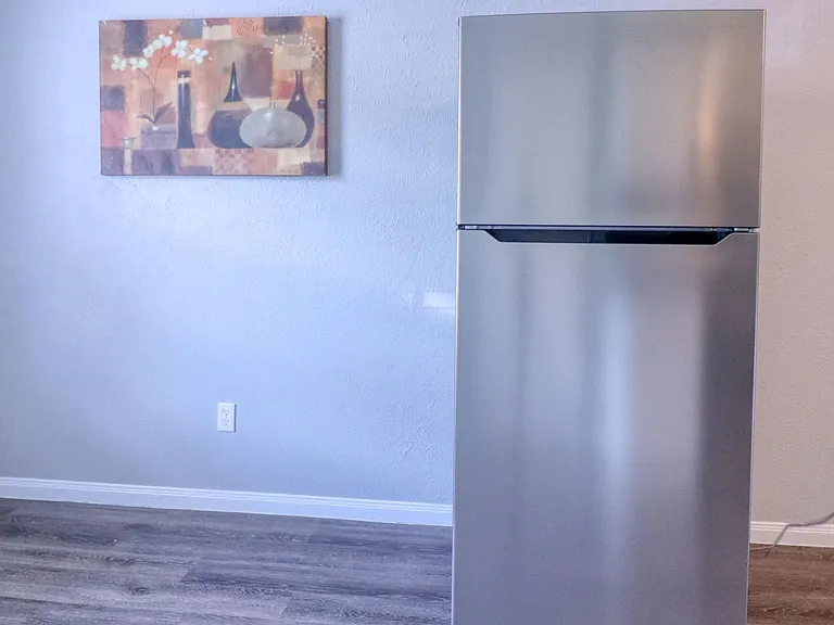 2221 Bowie Dr #11 — Photo 8